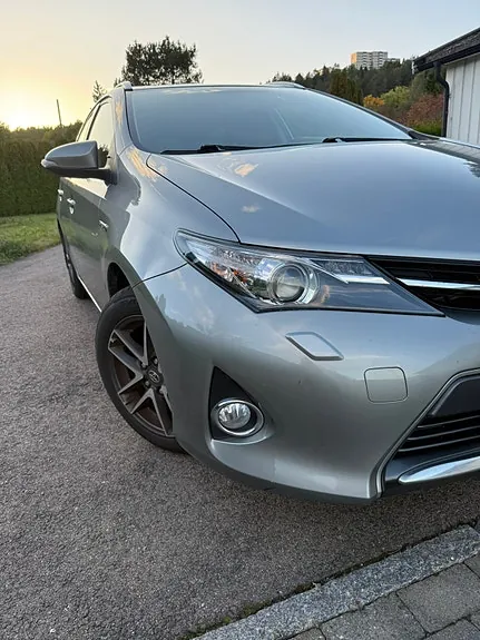Toyota Auris 2014 photo 5