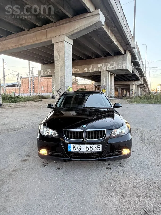 BMW 320D 2006 photo 2
