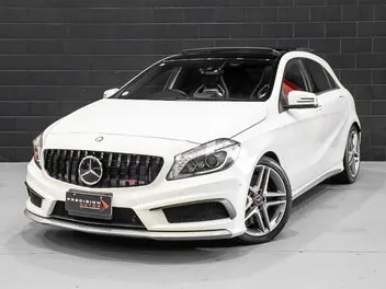 Mercedes-Benz A 45 2015 photo 2