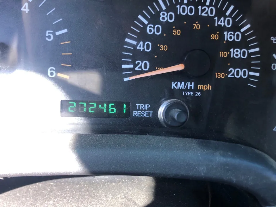 Jeep Cherokee 2000 photo 5