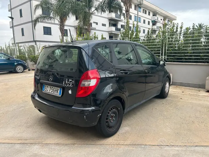 Mercedes-Benz A 2010 photo 3