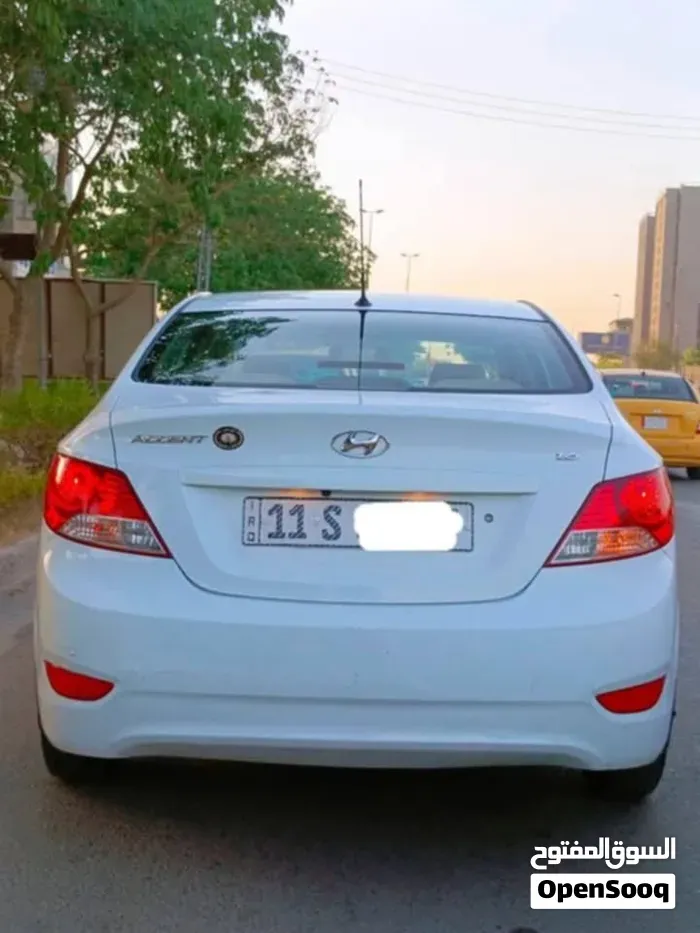 Hyundai Accent 2014 photo 3