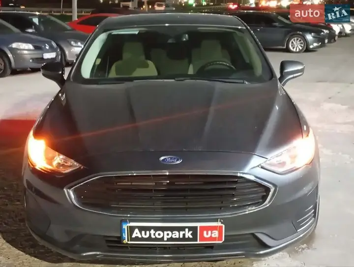 Ford Fusion 2020 photo 2