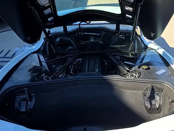 Chevrolet Corvette 2026 photo 5