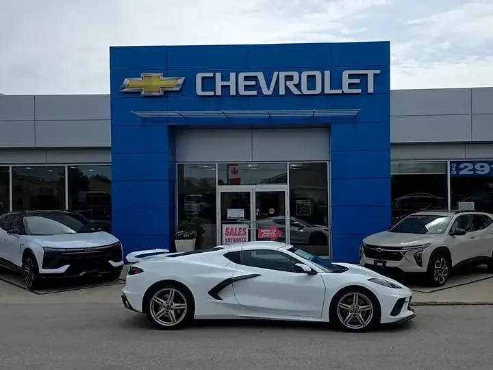 Chevrolet Corvette 2026 photo 2