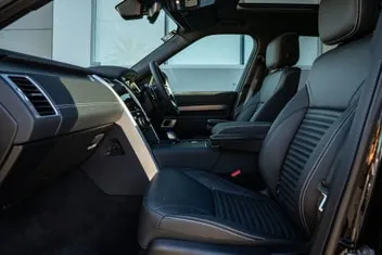 Land Rover Discovery 2026 photo 4