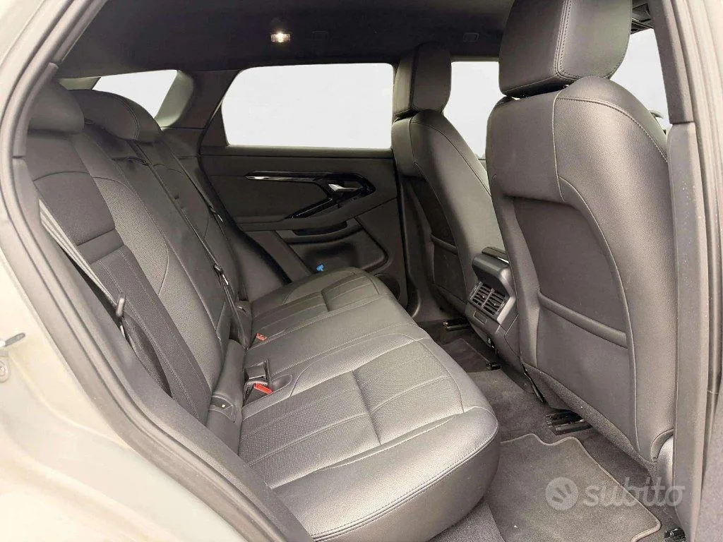 Land Rover Range Rover Evoque 2026 photo 5