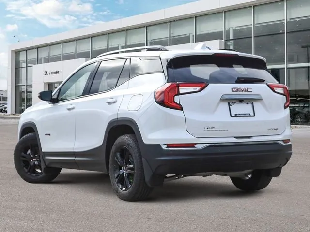 GMC Terrain 2024 photo 3