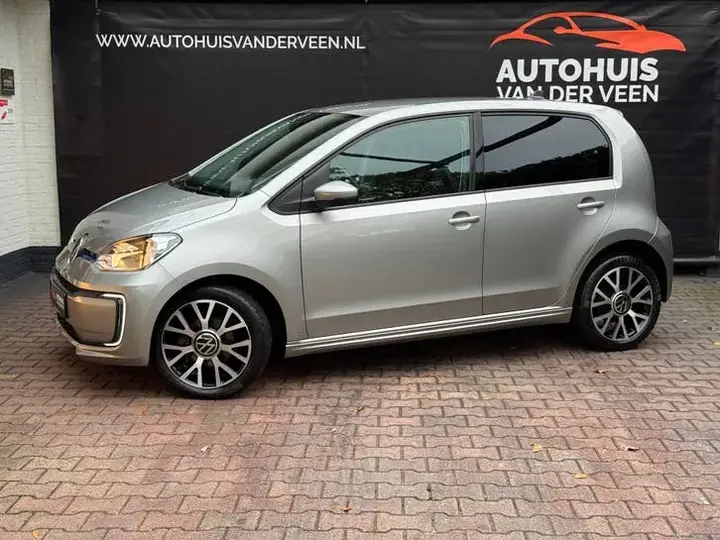 Volkswagen Up 2022 photo 3
