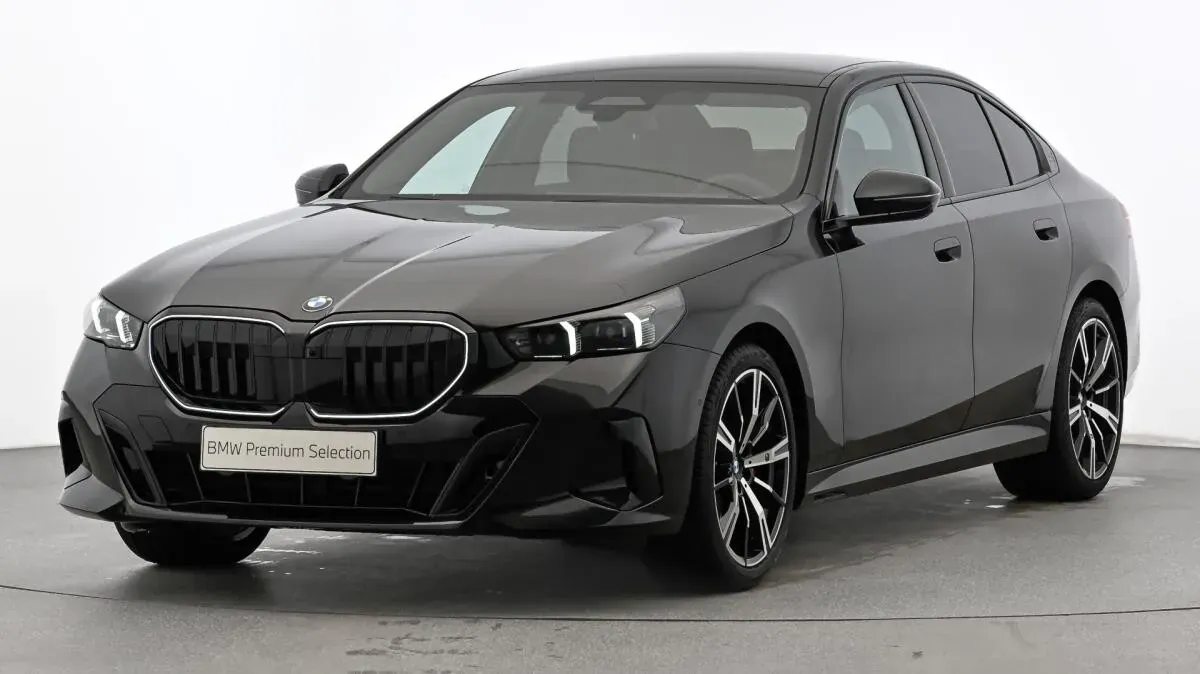 BMW 5 Series 2026 photo 2