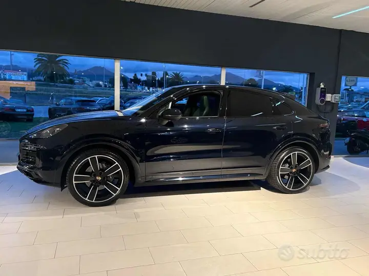 Porsche Cayenne 2021 photo 2