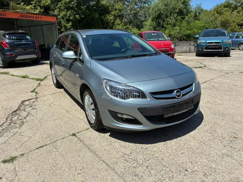 Opel Astra 2014 photo 4