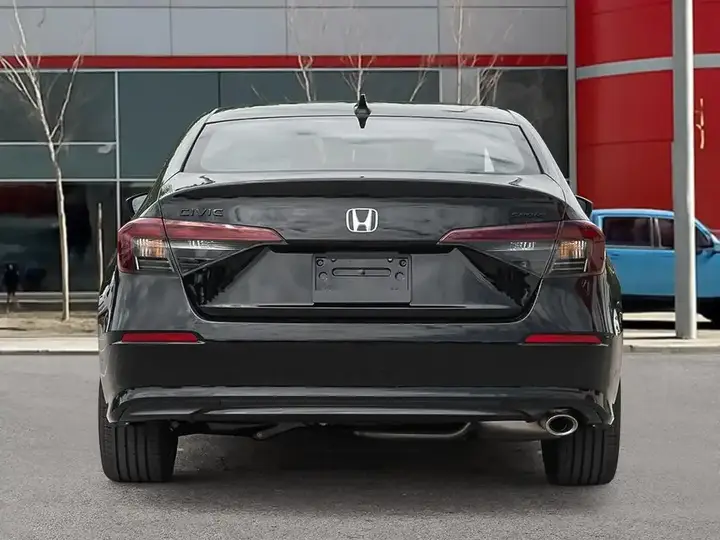 Honda Civic 2026 photo 5