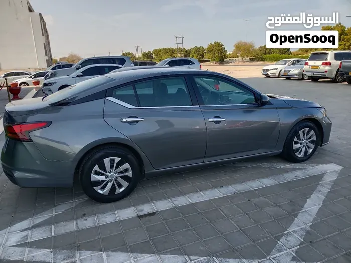 Nissan Altima 2023 photo 4