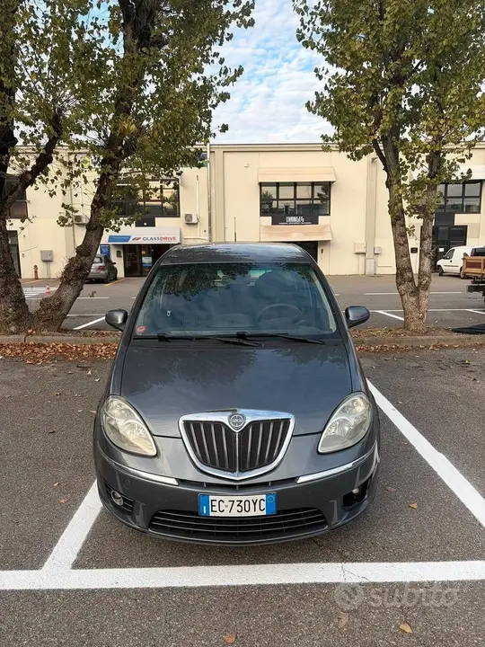 Lancia Musa 2010 photo 2