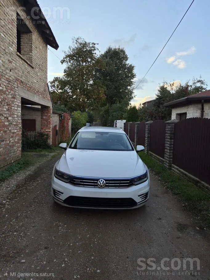 Volkswagen Passat 2016 photo 2