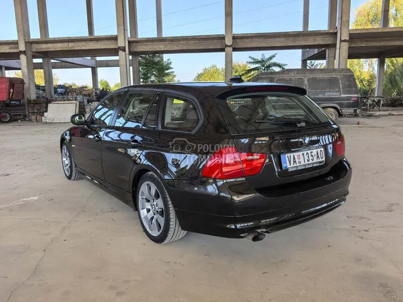 BMW 318 2011 photo 3