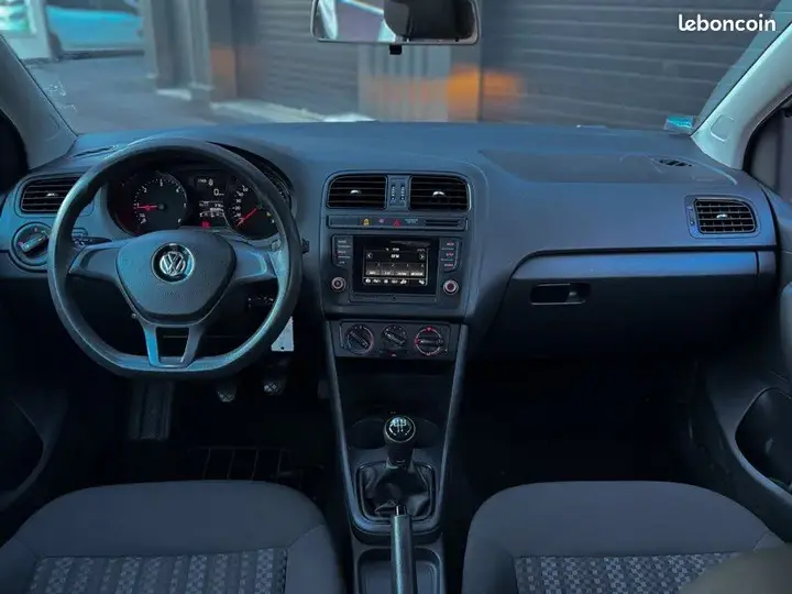 Volkswagen Polo 2016 photo 3