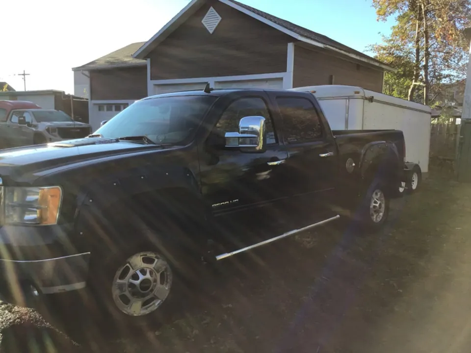 GMC Sierra 2500Hd 2013 photo 3
