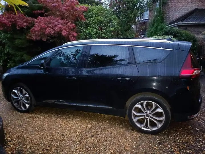 Renault Grand Scenic 2019 photo 2