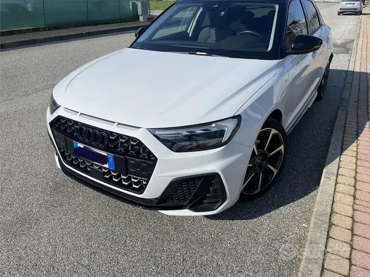 Audi A1 2025 photo 3