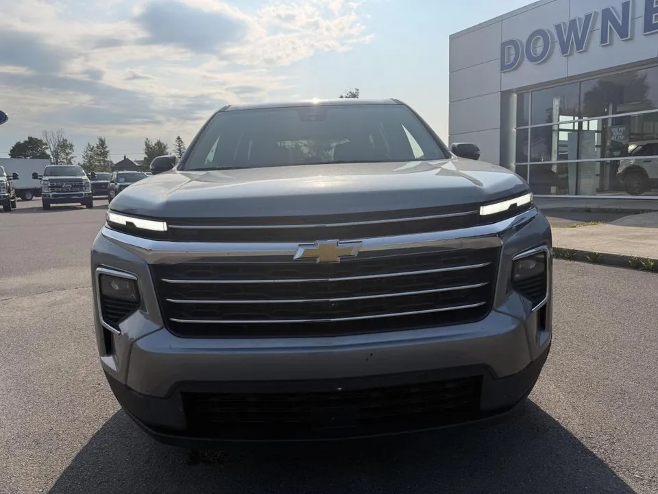 Chevrolet Traverse 2026 photo 2