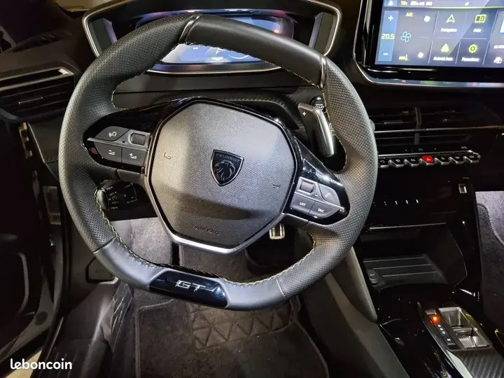 Peugeot 208 2024 photo 3