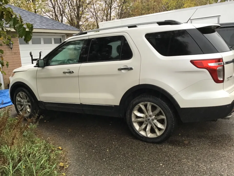 Ford Explorer 2012 photo 5