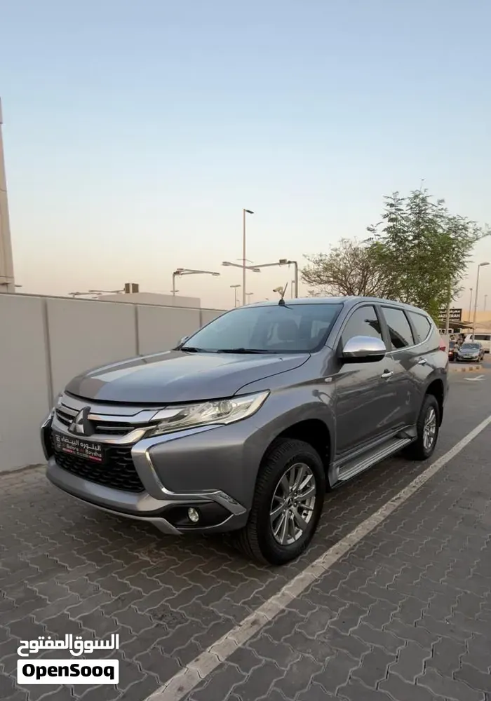 Mitsubishi Montero Sport 2017 photo 3