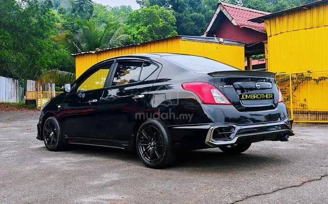 Nissan Almera