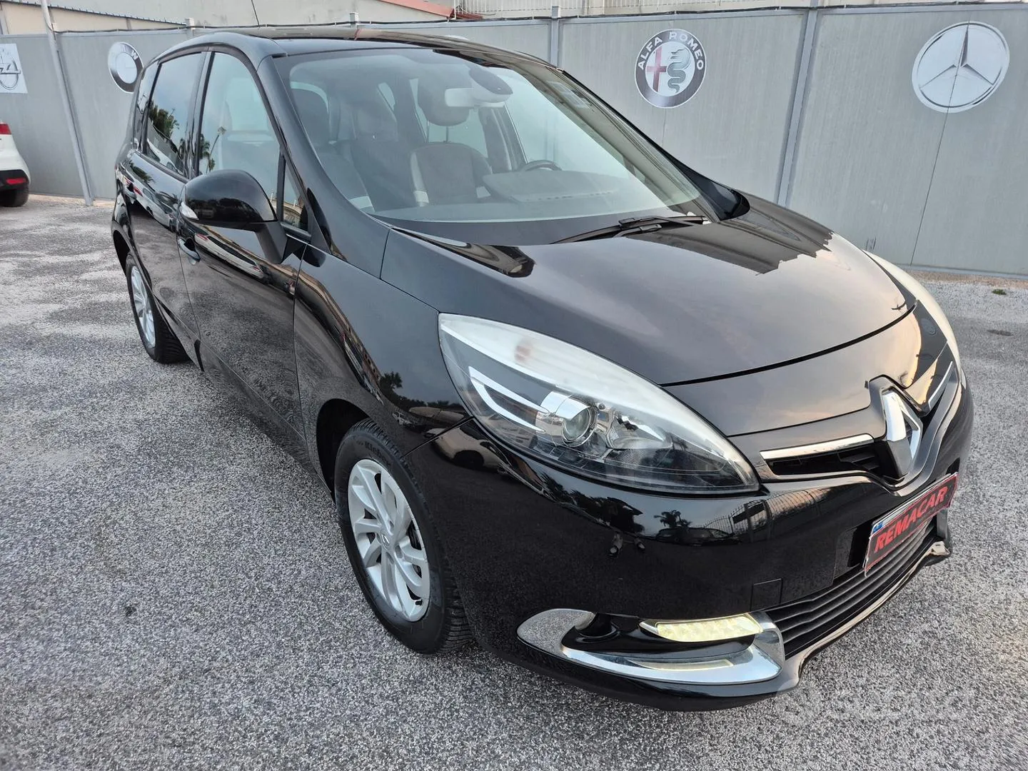 Renault Scenic 2014 photo 4