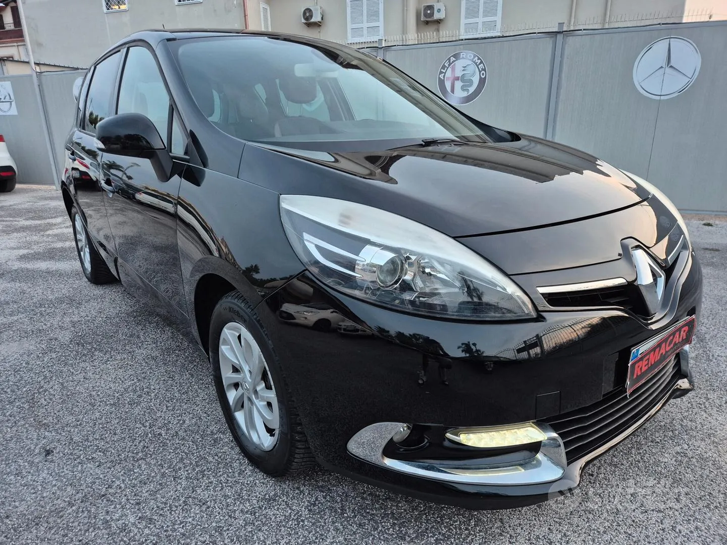 Renault Scenic 2014 photo 5