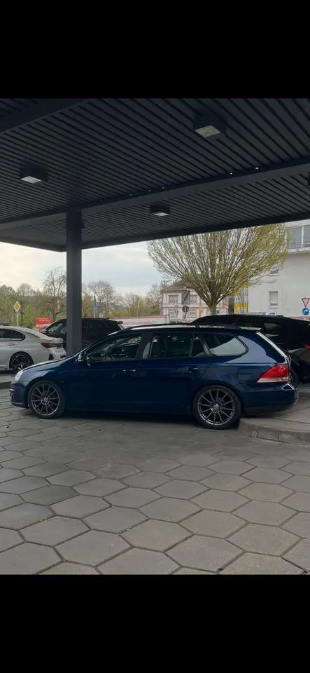 Volkswagen Golf V