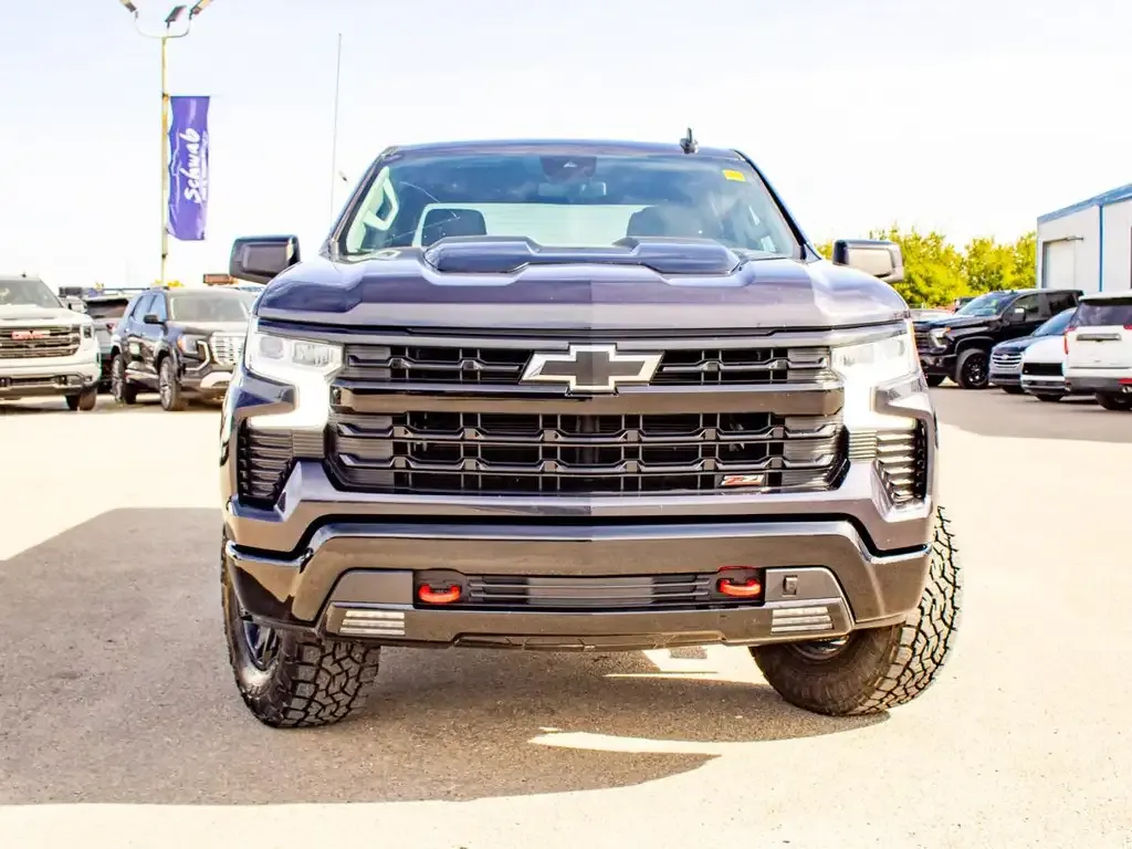 Chevrolet Silverado 1500 2023 photo 3