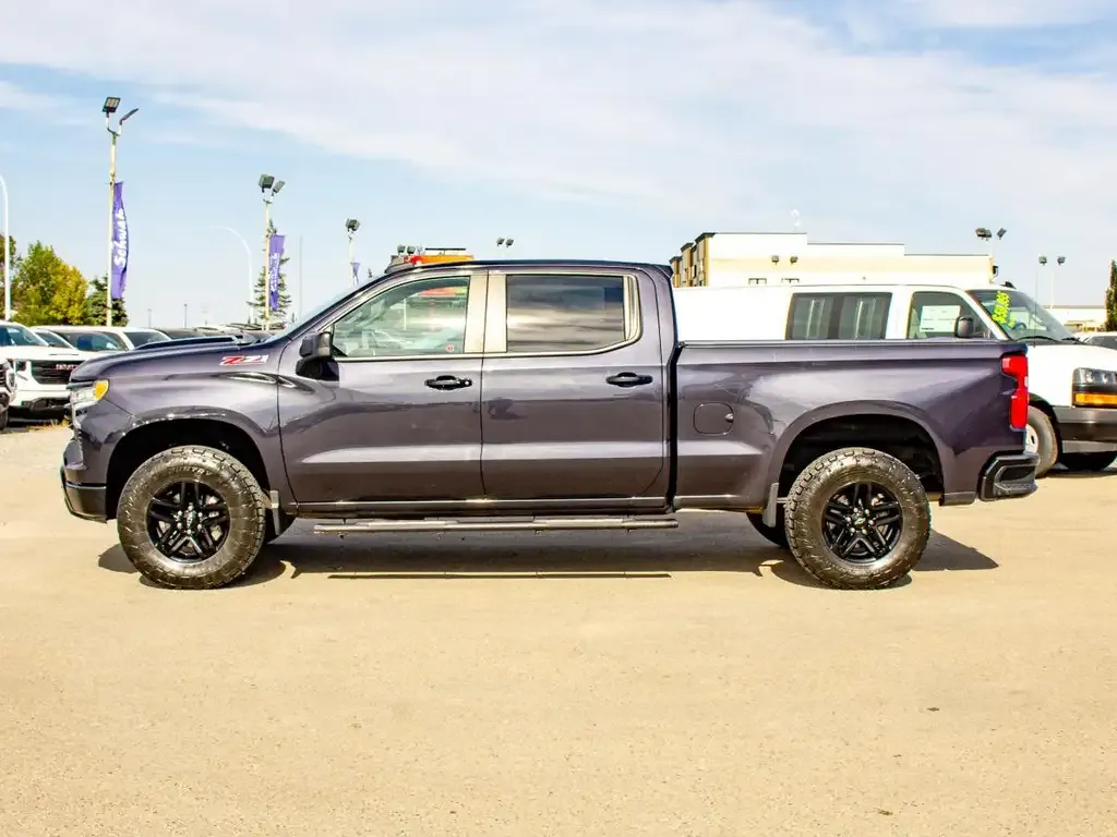 Chevrolet Silverado 1500 2023 photo 2