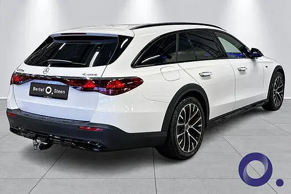 Mercedes-Benz E 300 De 2025 photo 5