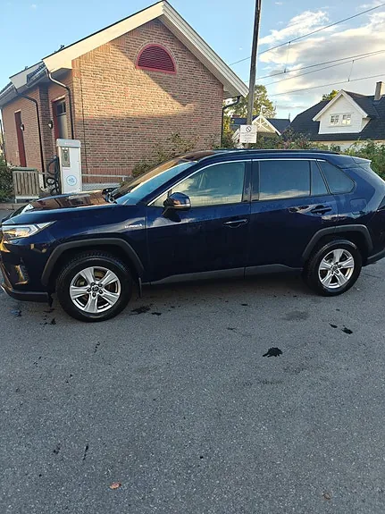 Toyota Rav4 2021 photo 2