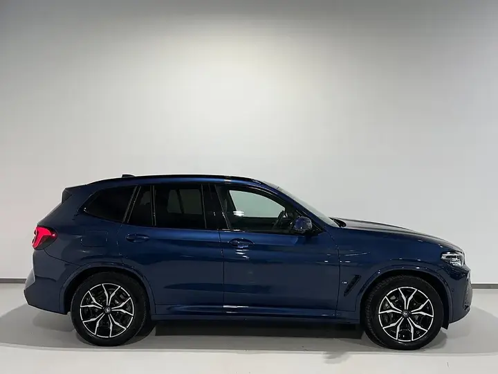 BMW X3 2022 photo 2