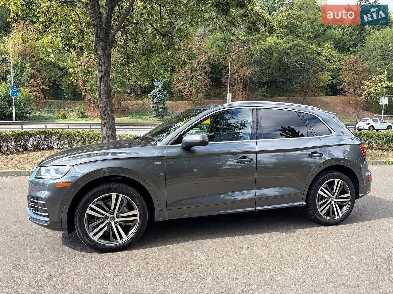 Audi Q5 2019 photo 4