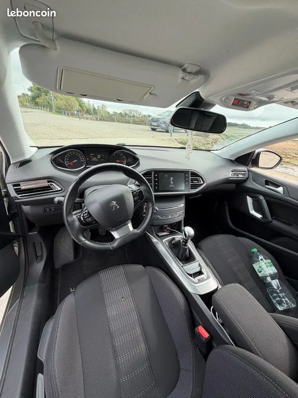 Peugeot 308 2016 photo 3