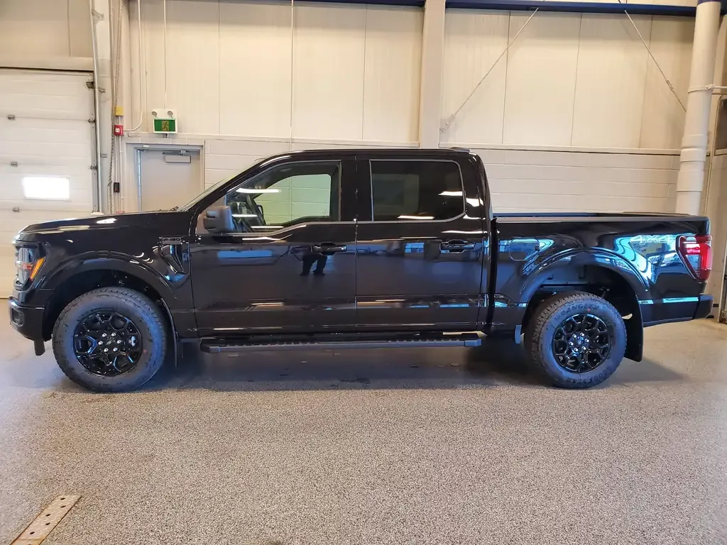 Ford F-150 2026 photo 2