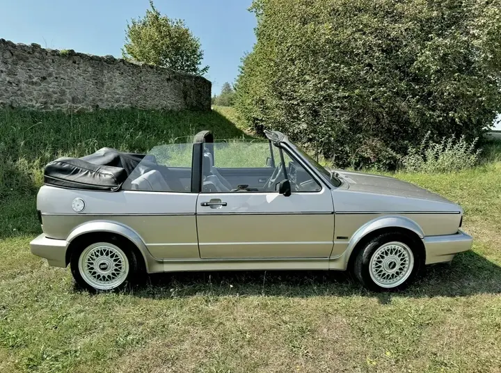 Volkswagen Golf 1989 photo 2