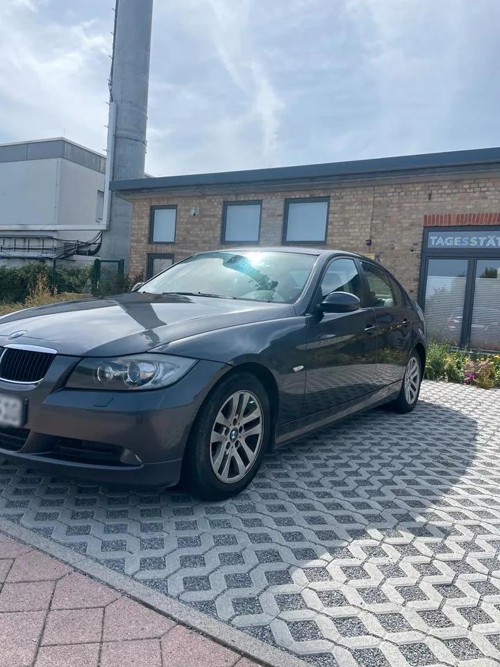 BMW 320I