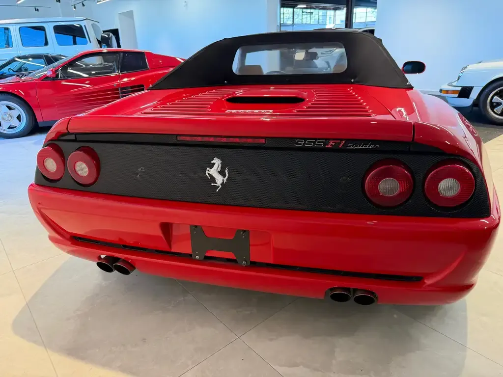 Ferrari F355 1999 photo 5