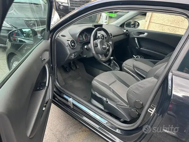Audi A1 2011 photo 4