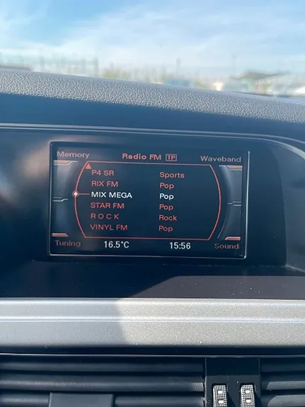 Audi A4 2009 photo 3