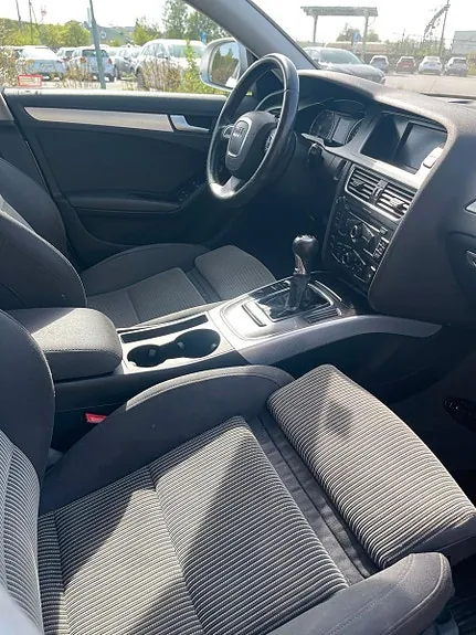 Audi A4 2009 photo 5