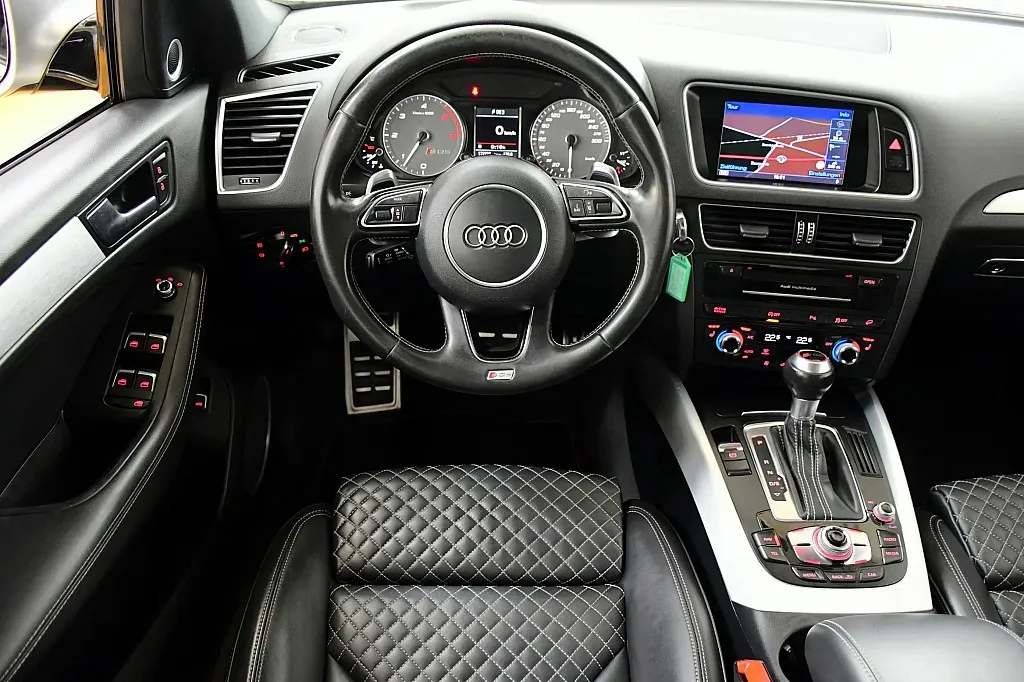 Audi Q5 2015 photo 2