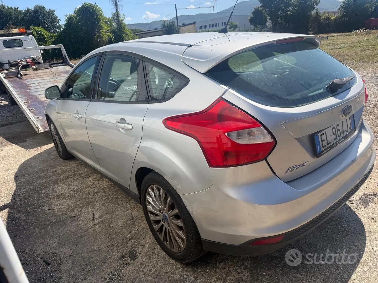 Ford Focus 2012 photo 2