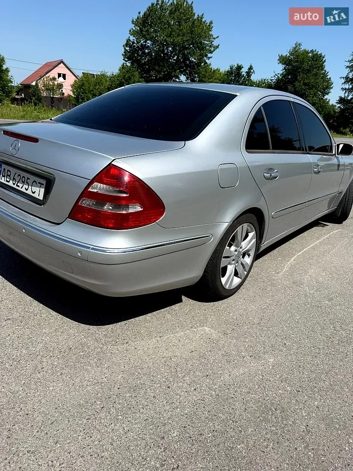 Mercedes-Benz E-Class 2003 photo 4